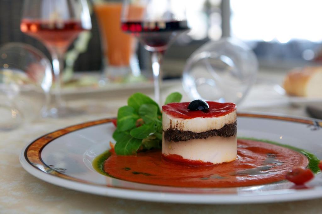 Logis Hotel Restaurant Le Mirador Portiragnes Buitenkant foto